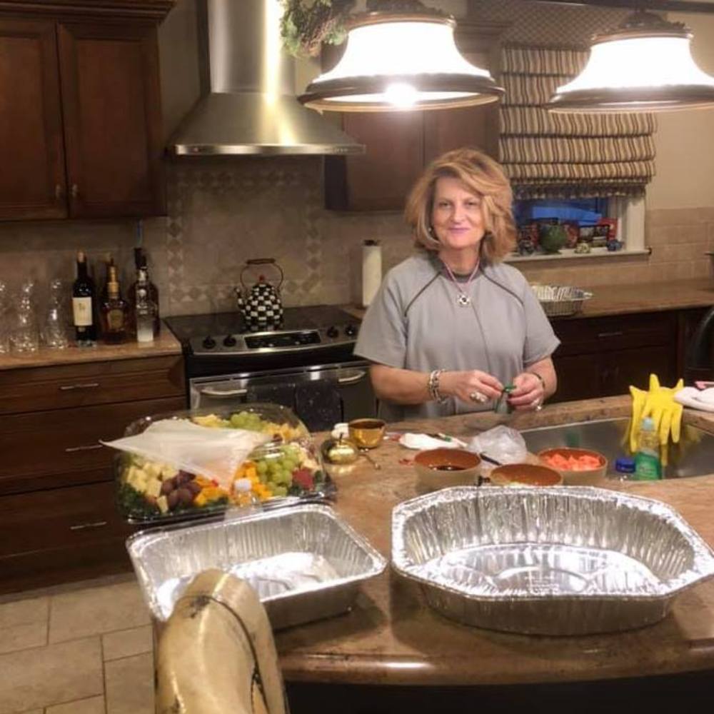 Meet your Posher, Roula